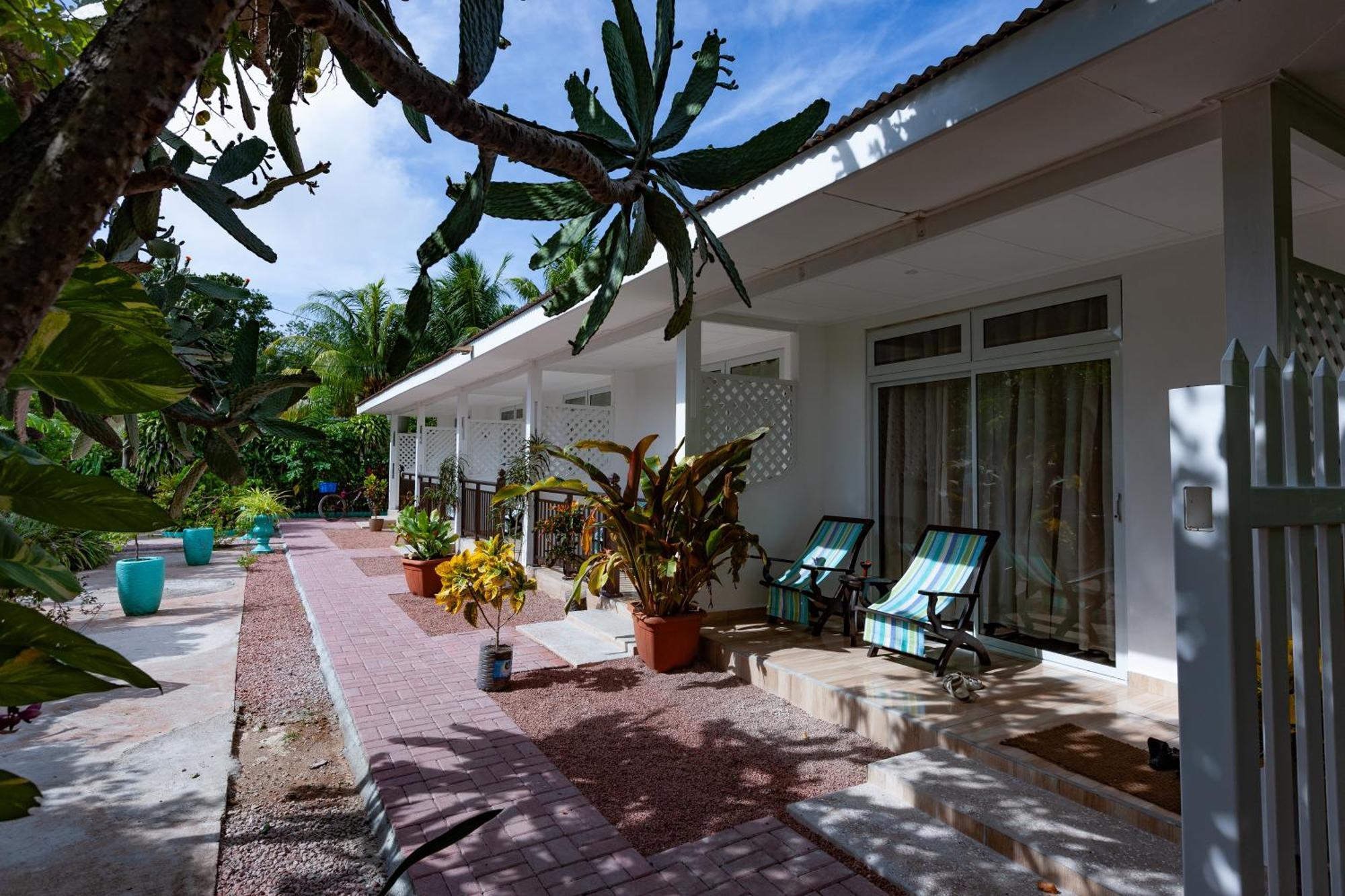 Orchid Self Catering Apartment La Digue Exterior foto