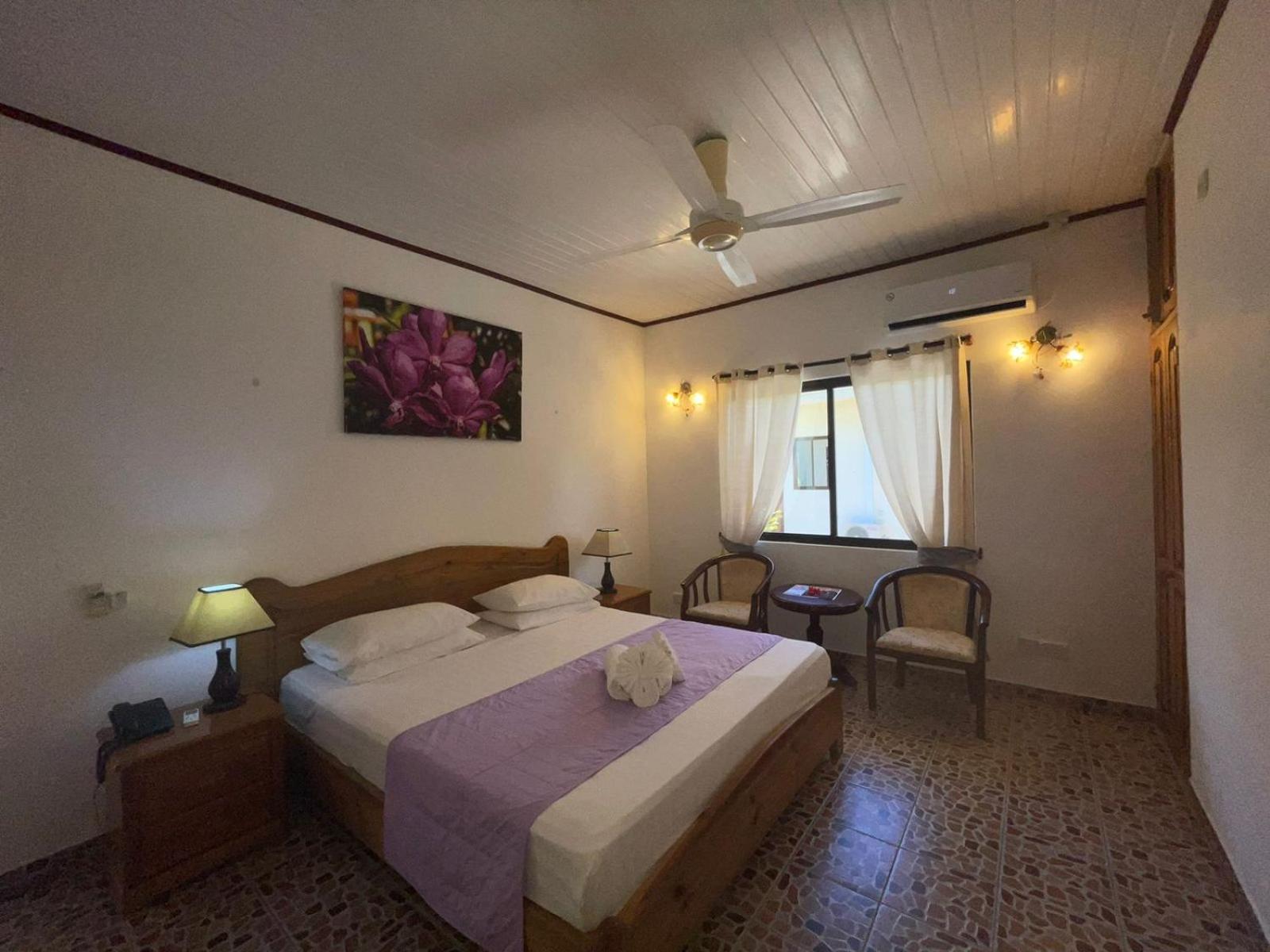 Orchid Self Catering Apartment La Digue Exterior foto